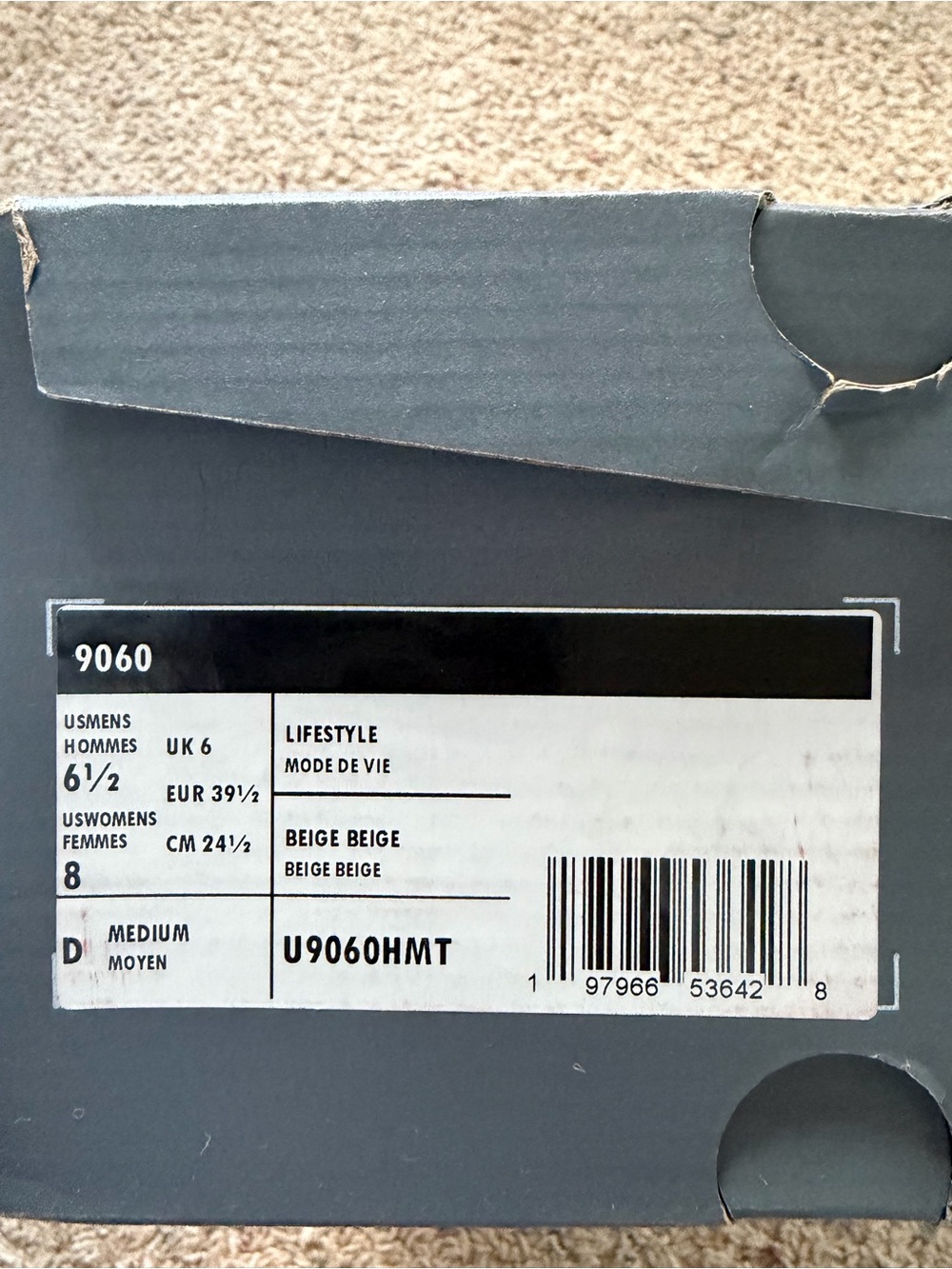 New Balance 9060 Size 8 - Picture 4 of 4